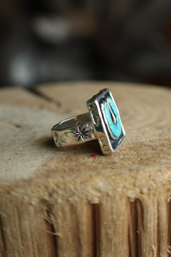 Peyote Bird Turquoise Horseshoe Signet Ring- Size 6