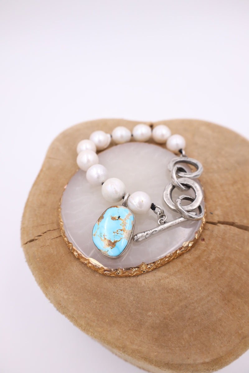 LOVE TOKENS PEARLS WITH TURQUOISE CHARM 35 CARAT ROYSTON BRACELET
