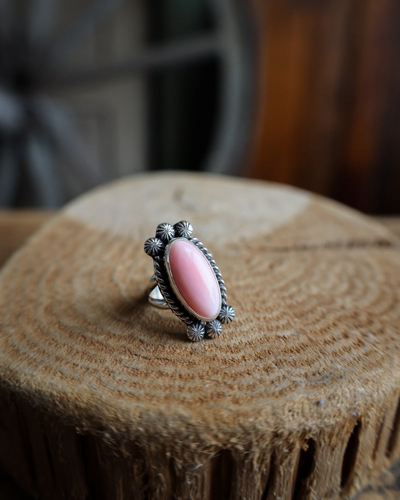 Pink Conch Slim Oval Ring- Size 7.5