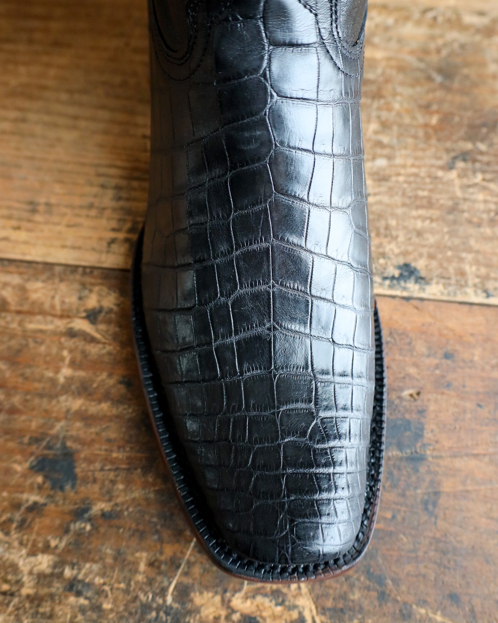 R. Watson Men's Black Alligator Western 13