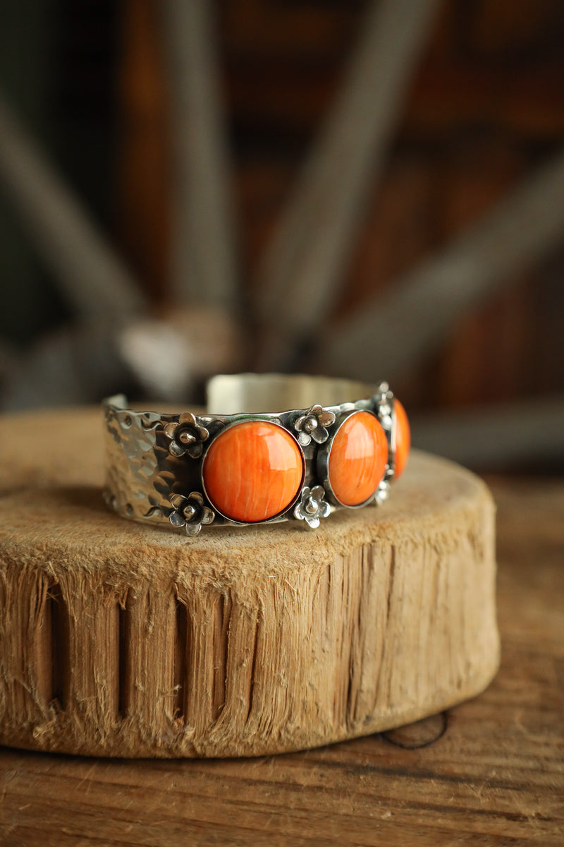 Richard Schmidt 3 Large Spiny Oyster Rounds 8 Flowers Cuff 