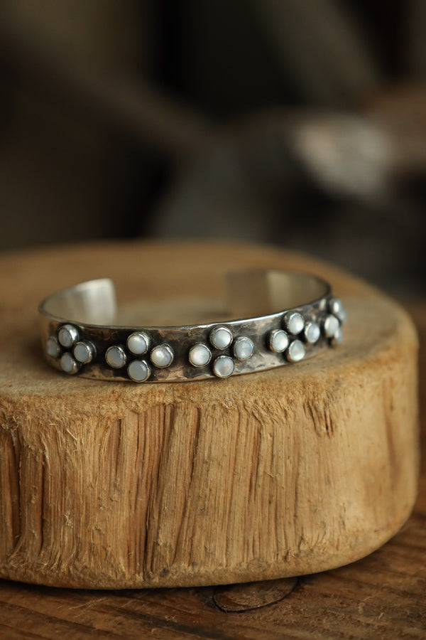 Richard Schmidt 10MM 20 Mother of Pearl Dots- Cluster 4 Cuff 