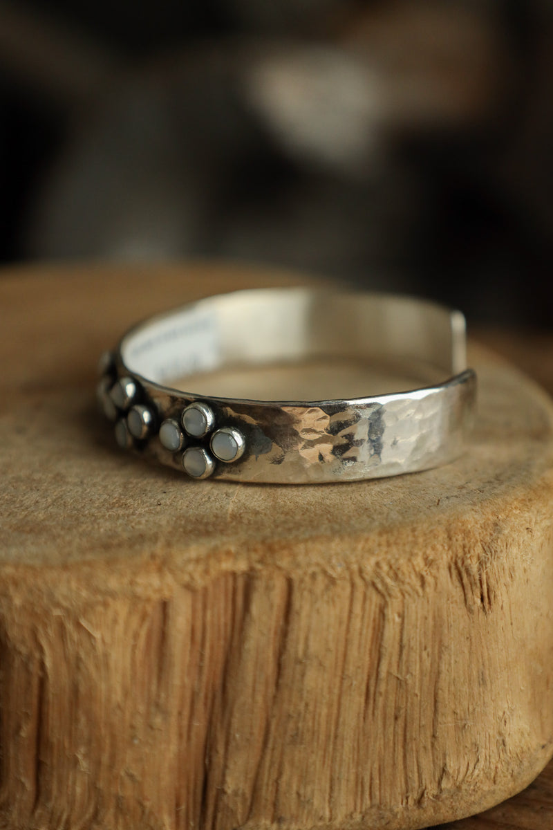 Richard Schmidt 10MM 20 Mother of Pearl Dots- Cluster 4 Cuff 