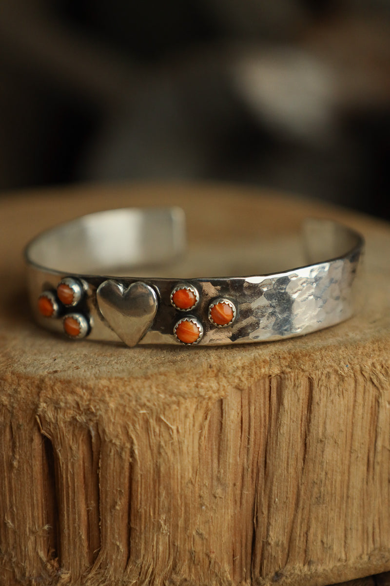 Richard Schmidt 6MM Heart 6 Spiny Oyster Dots Cuff