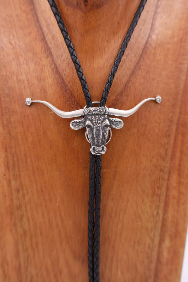COMSTOCK HERITAGE EMBOSSED LONGHORN BOLO
