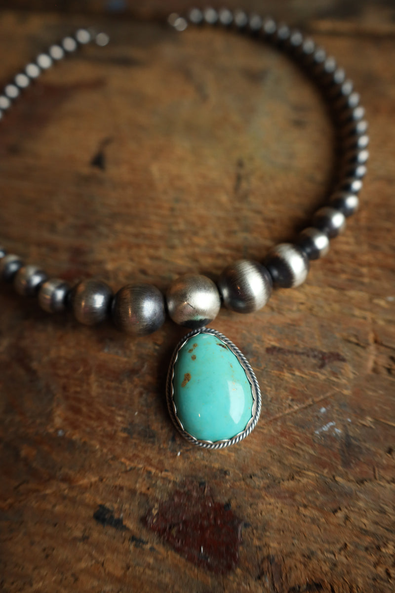 Graduated Navajo Pearls Wire Turquoise Pendant Necklace