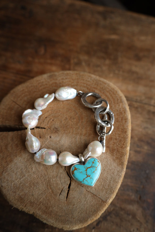 Love Tokens Heart 20CT Kingman Turquoise Baroques Pearl Bracelet