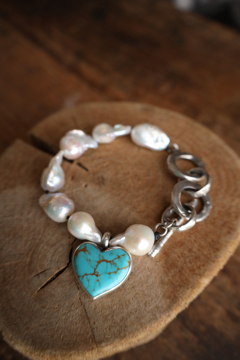 Love Tokens Heart 20CT Kingman Turquoise Baroques Pearl Bracelet