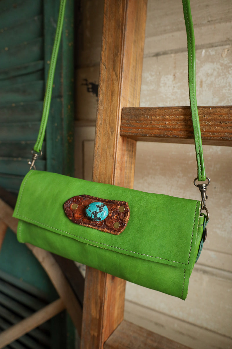 Two Bar West Green Small With Turquoise Stone Clutch 