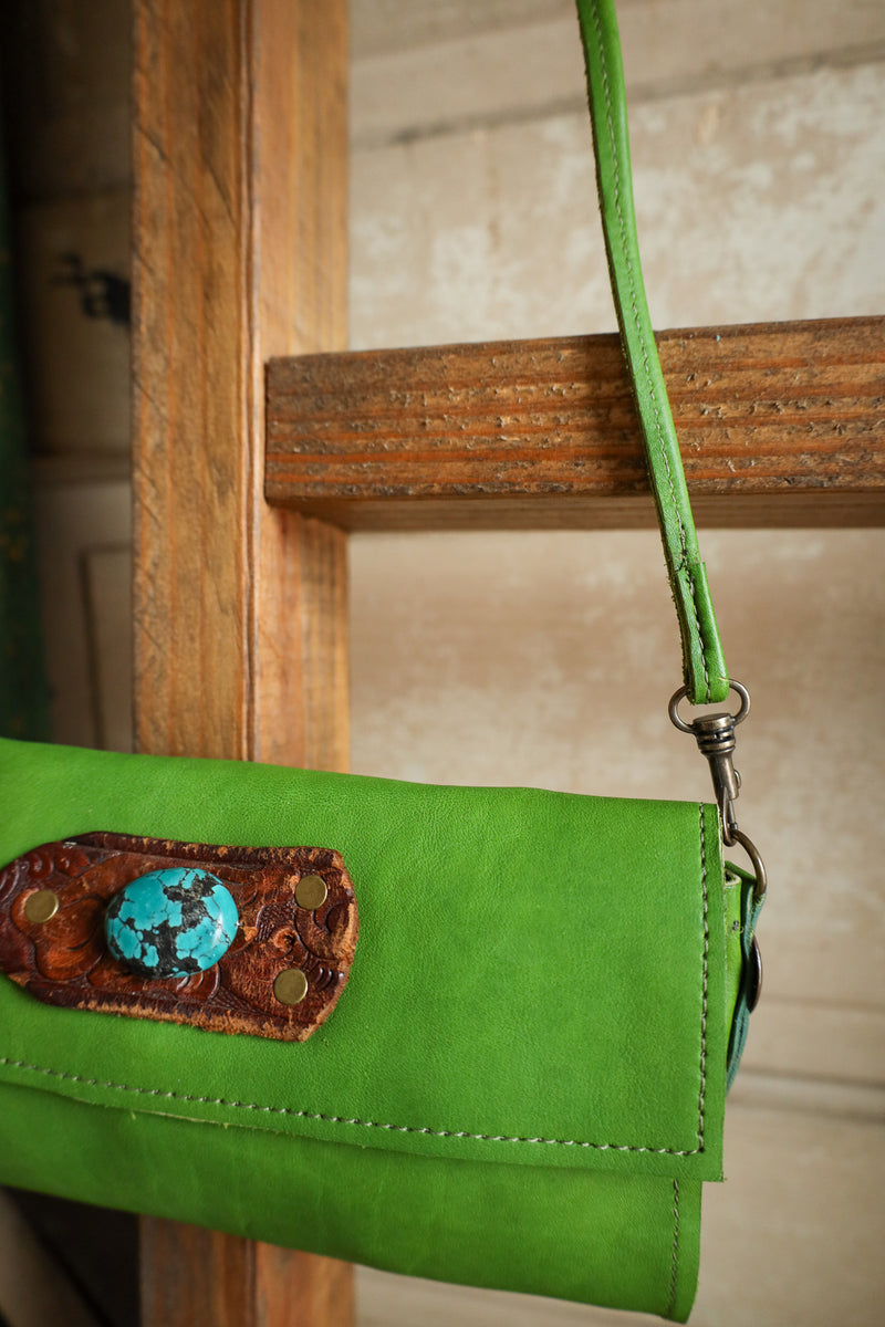 Two Bar West Green Small With Turquoise Stone Clutch 
