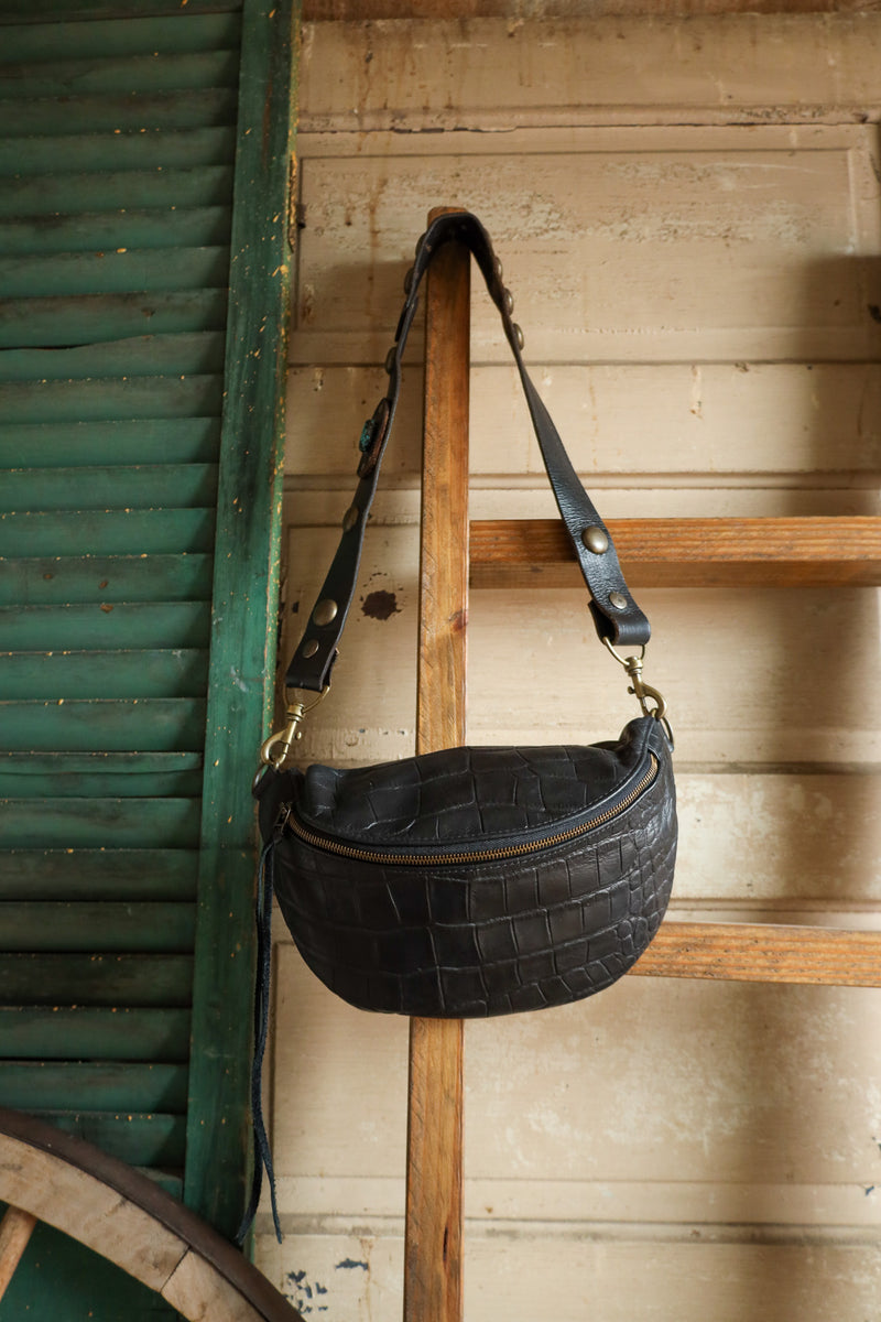Two Bar West Black Croc Medium Zip With Strap Crossbody 