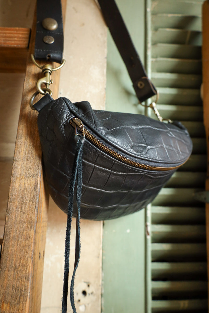 Two Bar West Black Croc Medium Zip With Strap Crossbody 