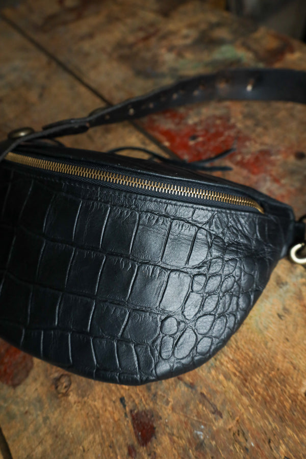 Two Bar West Black Croc Medium Zip With Strap Crossbody 
