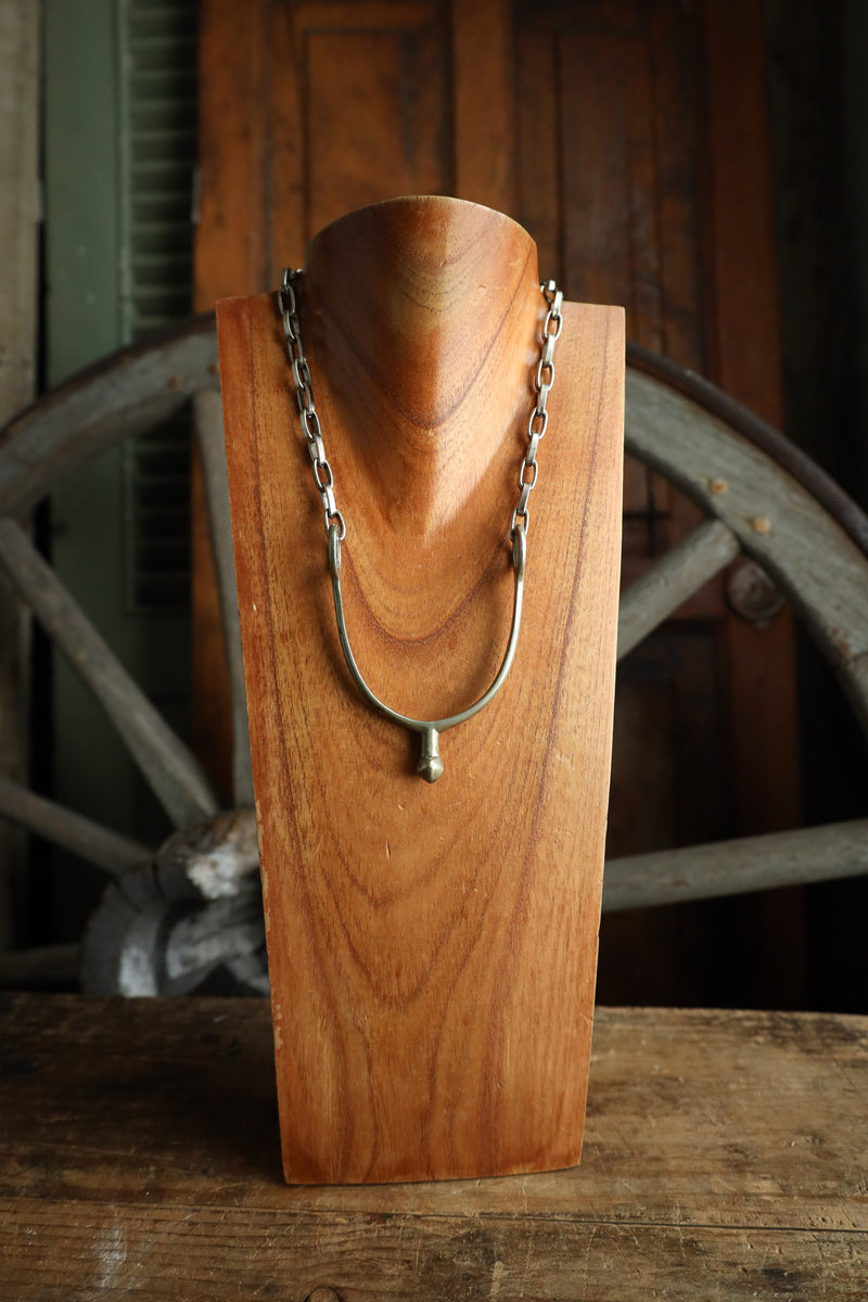 V2 Designs Extra Large Silver Spur With Links Necklace