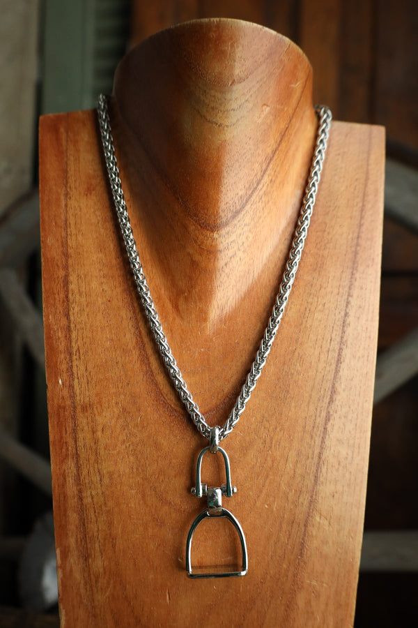 V2 Designs 20" Silver Stirrup and Chain Necklace