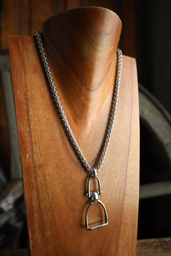 V2 Designs 20" Silver Stirrup and Chain Necklace