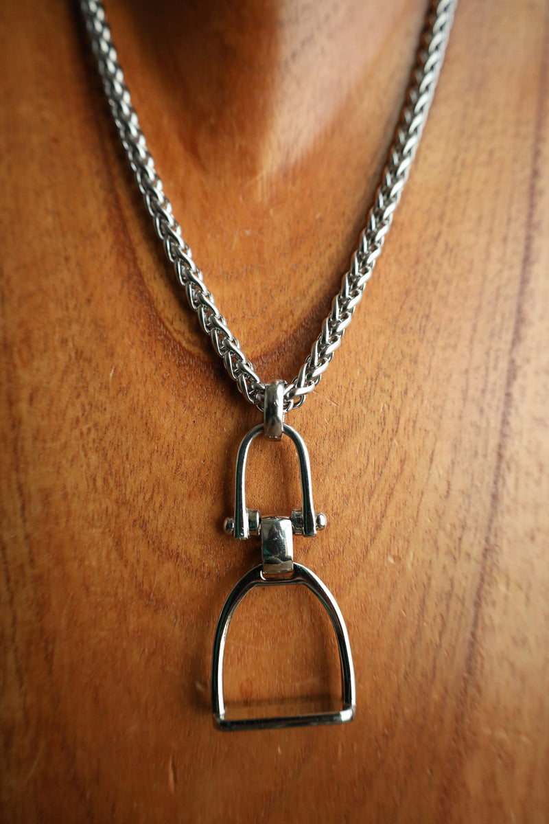 V2 Designs 20" Silver Stirrup and Chain Necklace