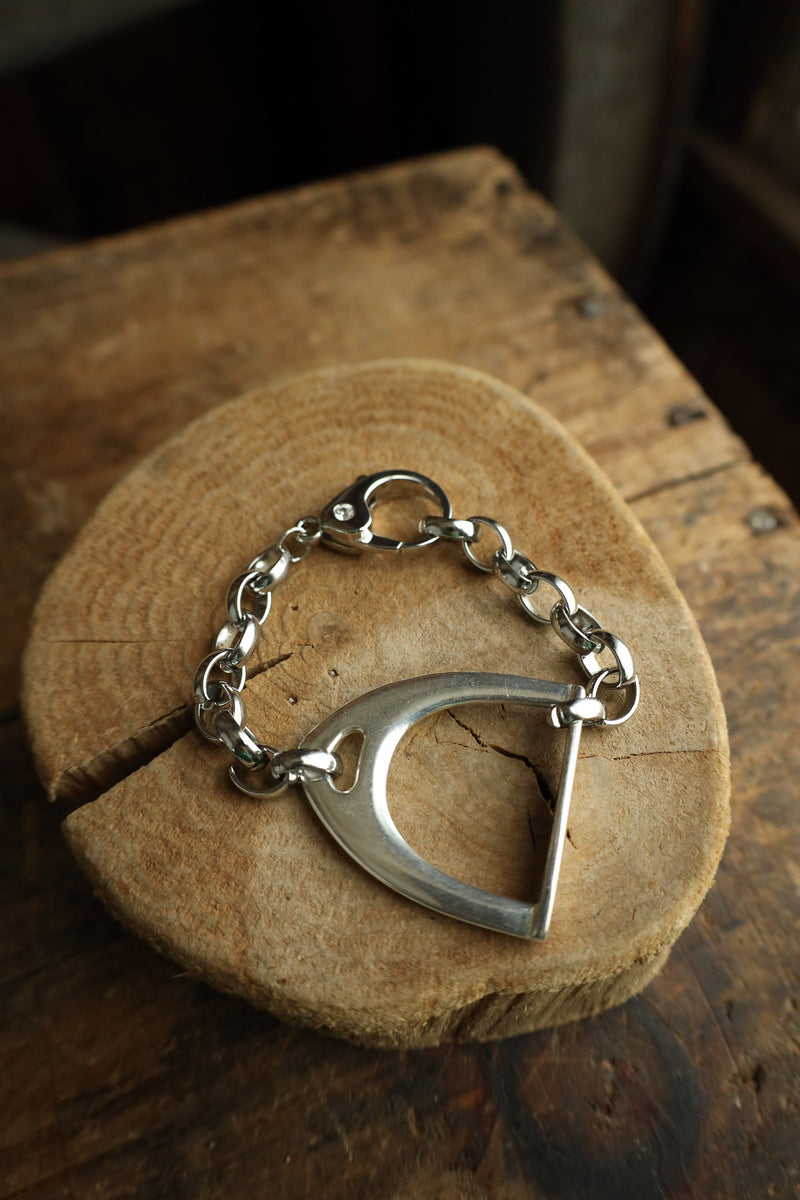 V2 Designs Large Silver Stirrup With Links Bracelet