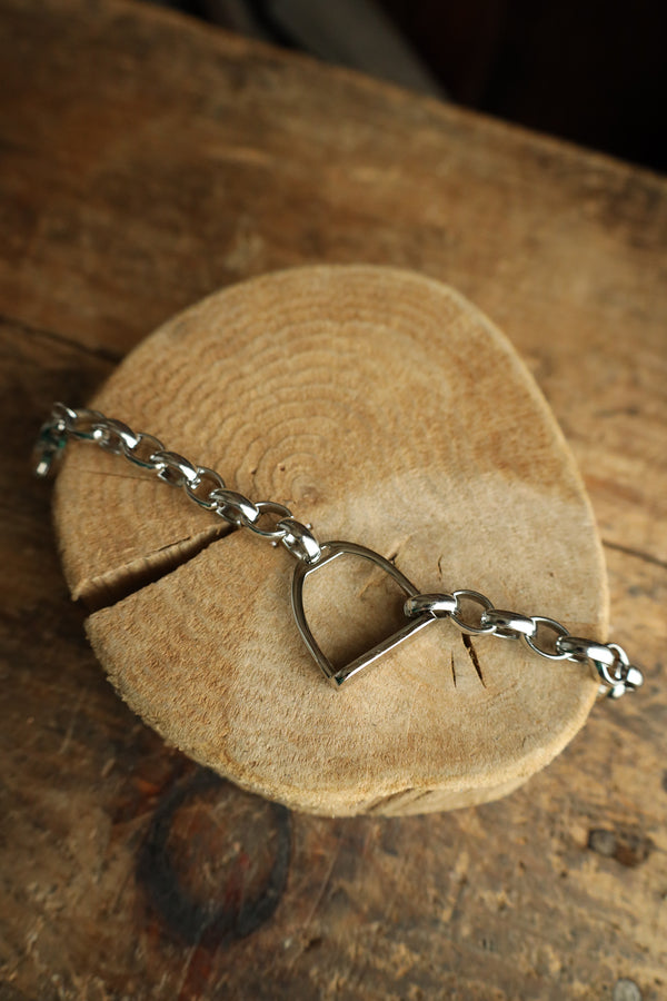 V2 Designs Medium Silver Stirrup With Links Bracelet
