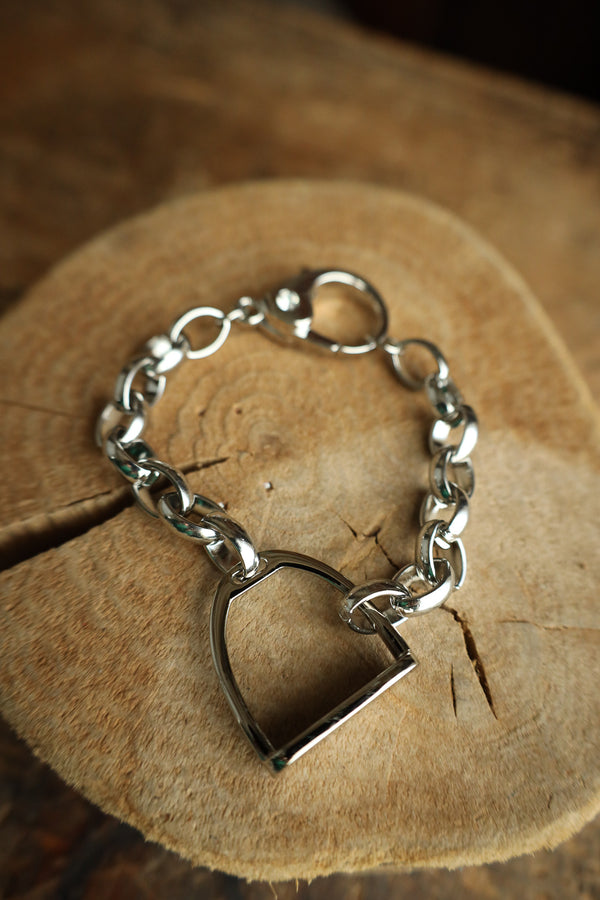 V2 Designs Medium Silver Stirrup With Links Bracelet