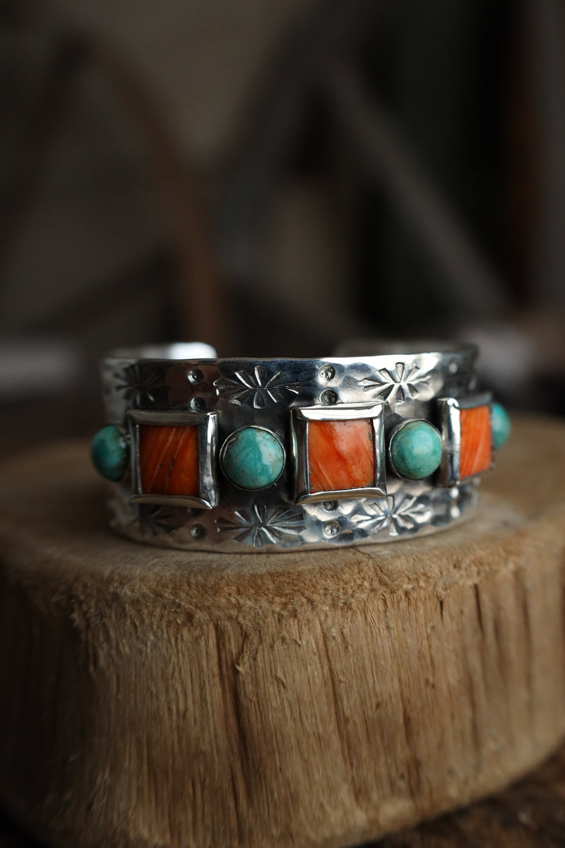 Richard Schmidt 3 Spiny Oyster Squares 4 Turquoise Rounds 1" Cuff