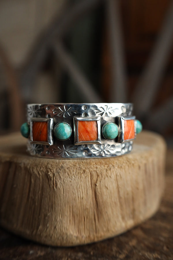 Richard Schmidt 3 Spiny Oyster Squares 4 Turquoise Rounds 1" Cuff