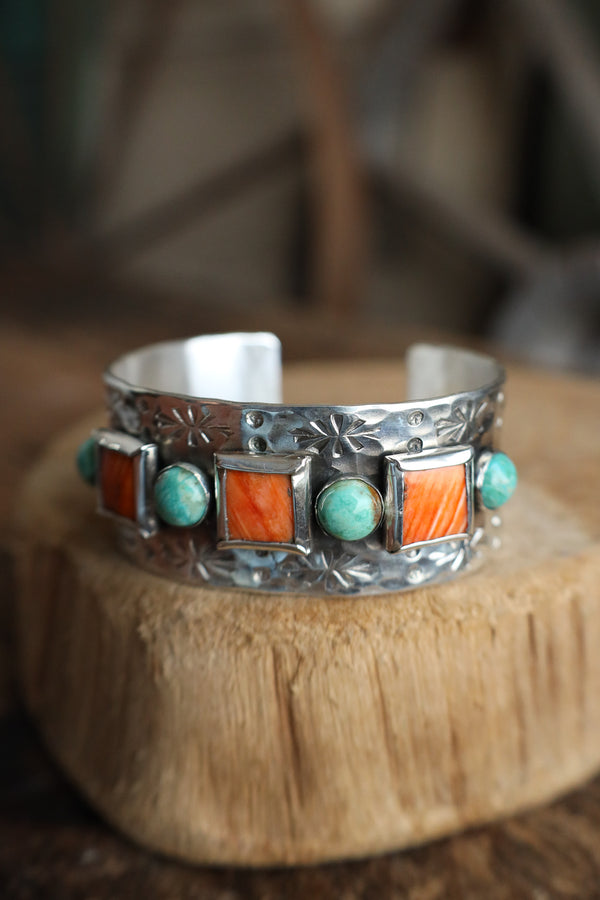 Richard Schmidt 3 Spiny Oyster Squares 4 Turquoise Rounds 1" Cuff