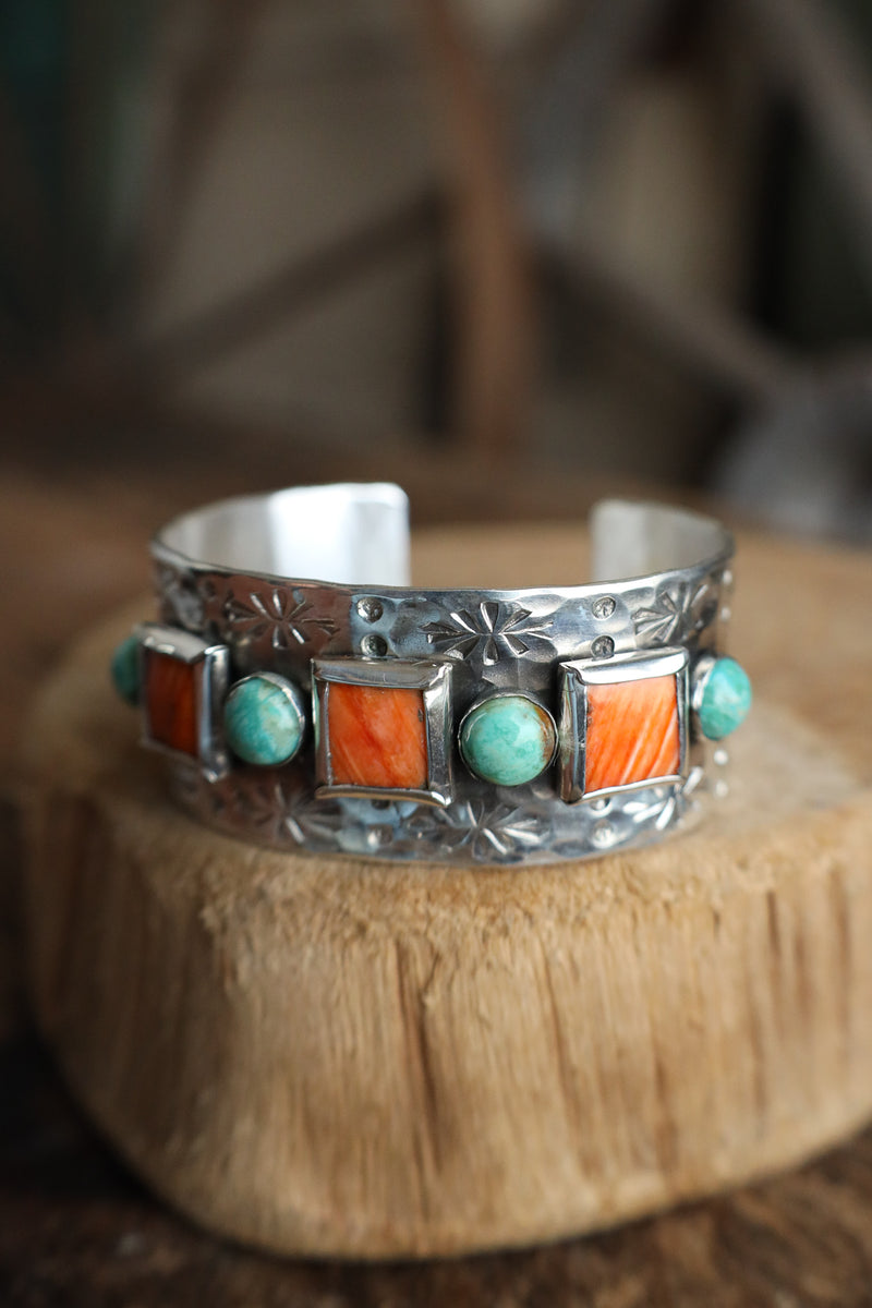 Richard Schmidt 3 Spiny Oyster Squares 4 Turquoise Rounds 1" Cuff