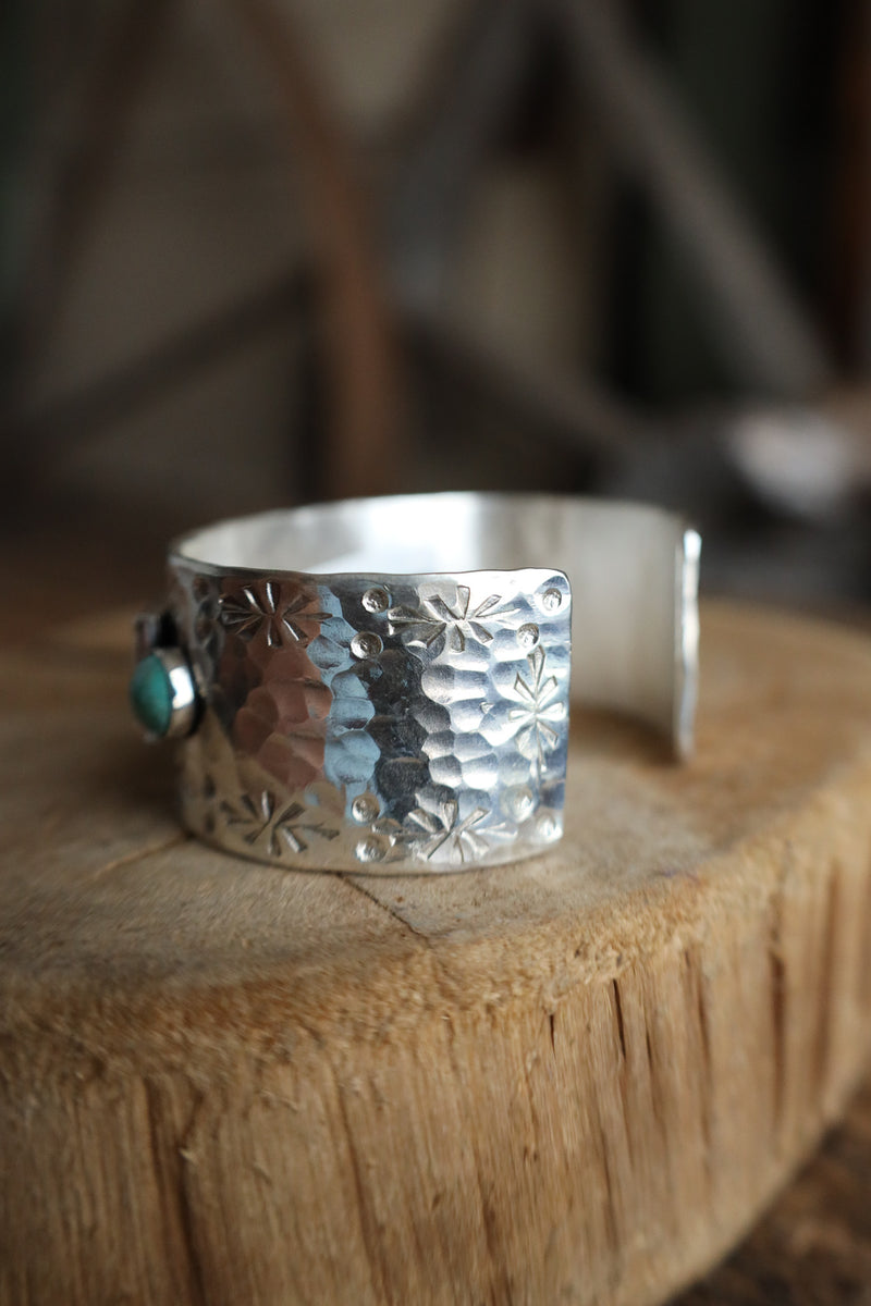 Richard Schmidt 3 Spiny Oyster Squares 4 Turquoise Rounds 1" Cuff