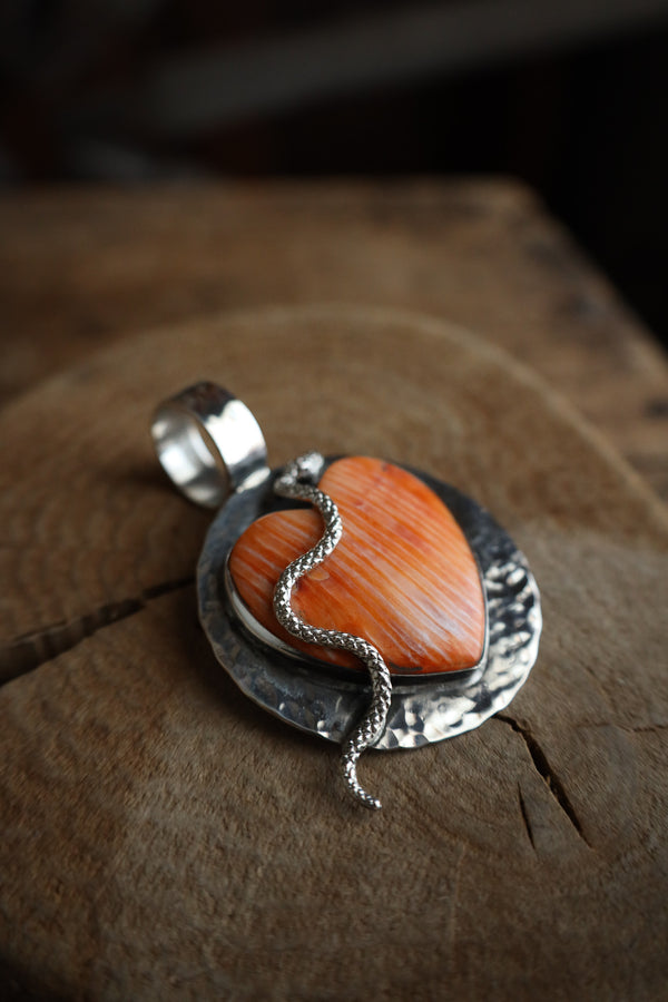 Richard Schmidt Spiny Oyster Heart Sterling Silver Snake Round Base Pendant