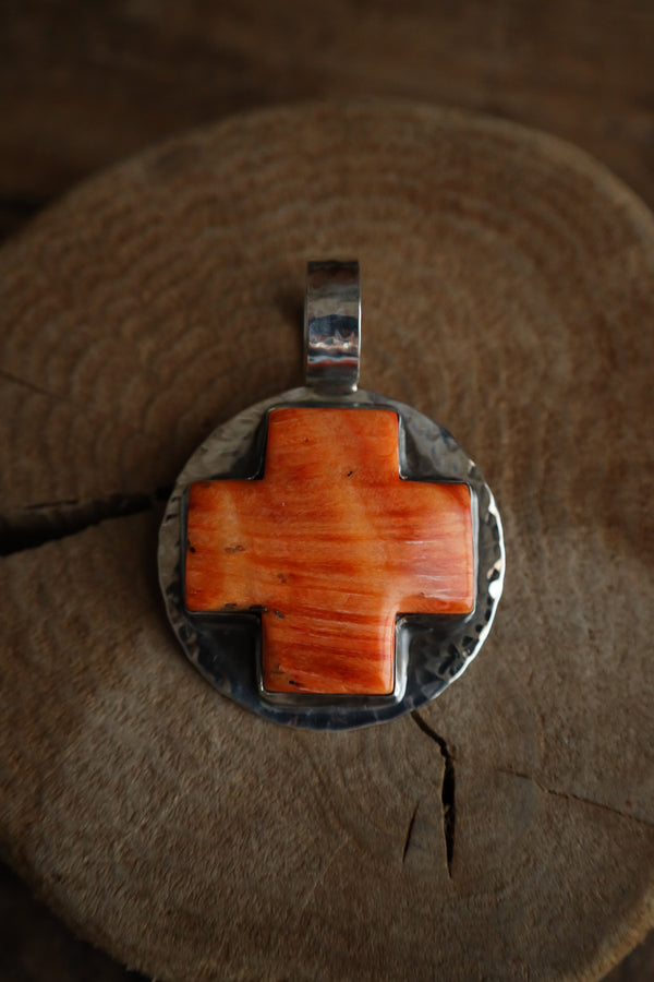 Richard Schmidt Spiny Oyster Cross Round Base Pendant