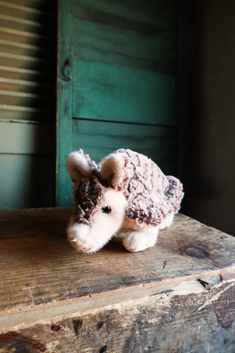 AUSTIN ARMADILLO PLUSH