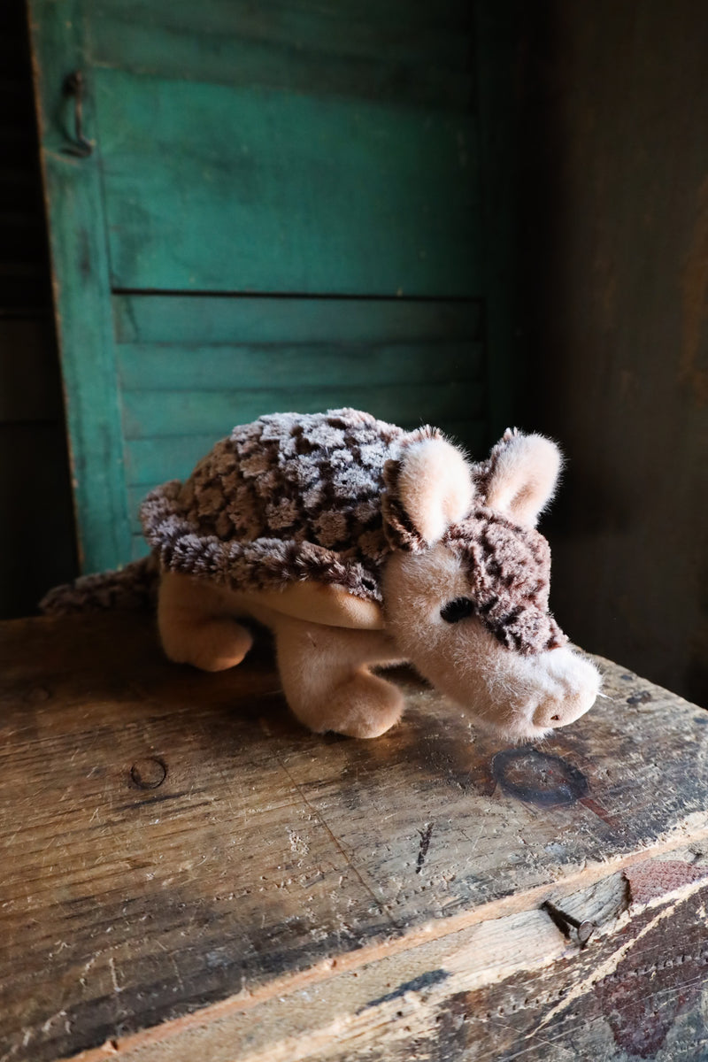 AUSTIN ARMADILLO PLUSH