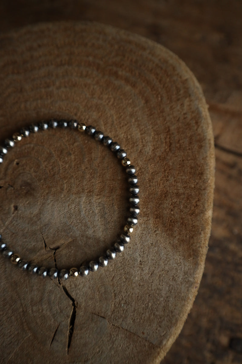 Richard Schmidt 4MM Navajo Pearl 2 Tone Stretch Bracelet
