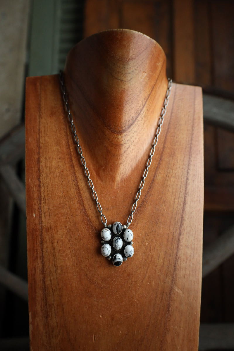 7 White Buffalo Ovals Cluster Necklace 