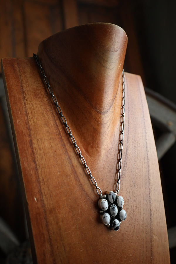 7 White Buffalo Ovals Cluster Necklace 