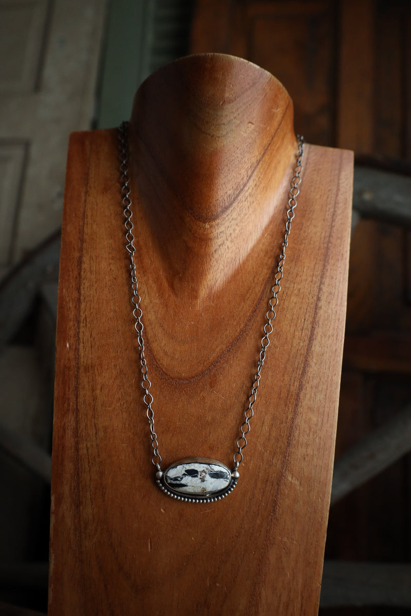 White Buffalo On Chain Necklace 