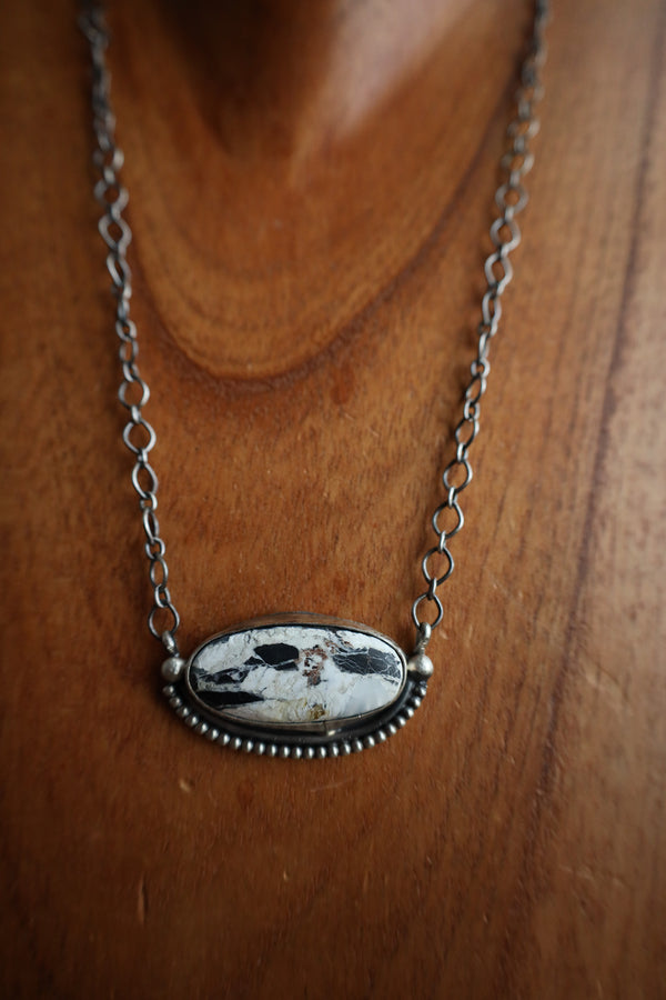 White Buffalo On Chain Necklace 