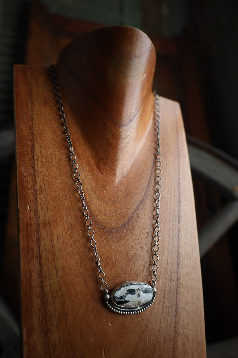 White Buffalo On Chain Necklace 