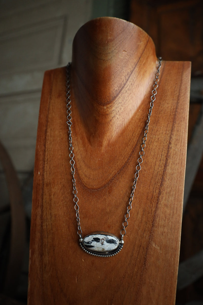 White Buffalo On Chain Necklace 