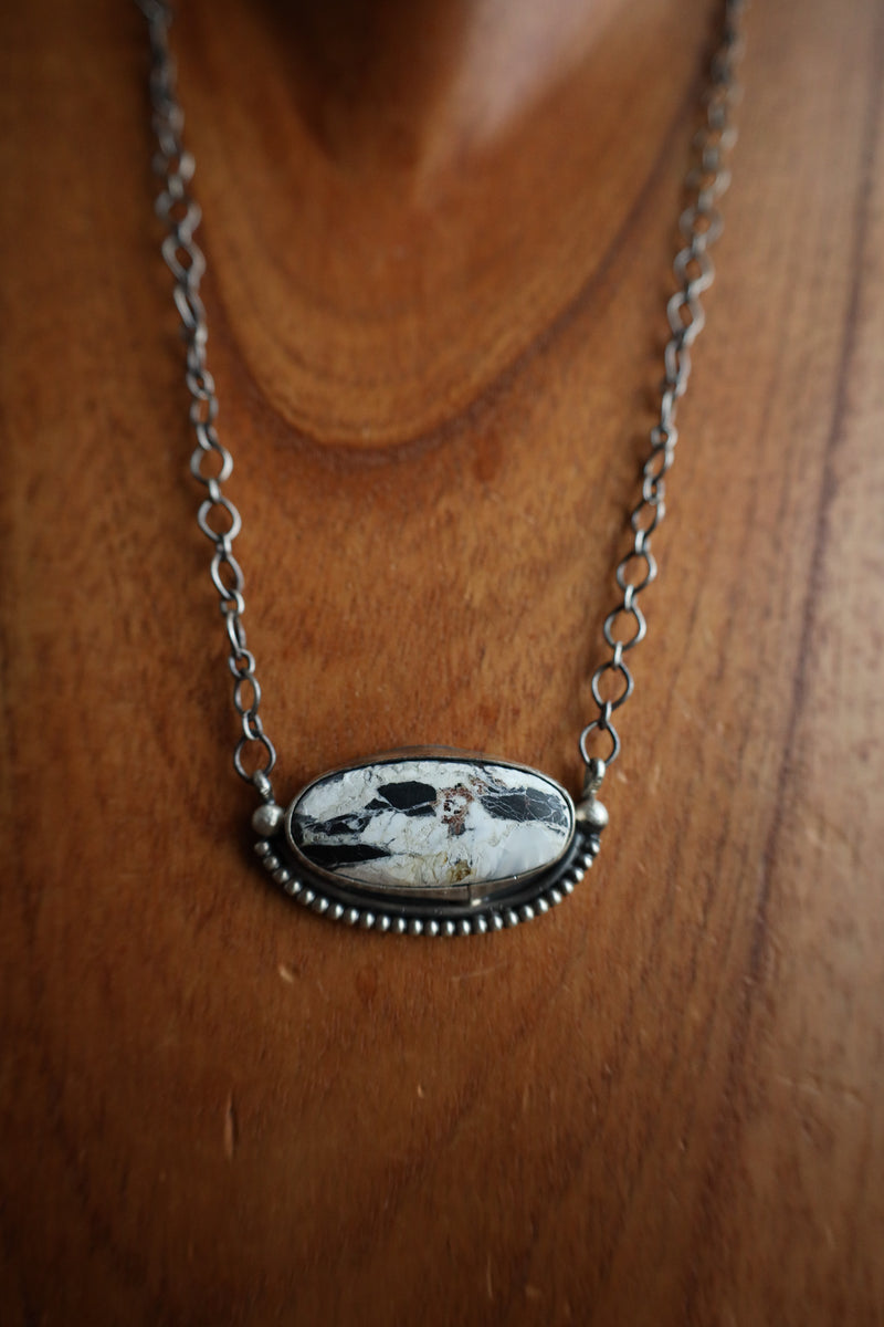 White Buffalo On Chain Necklace 