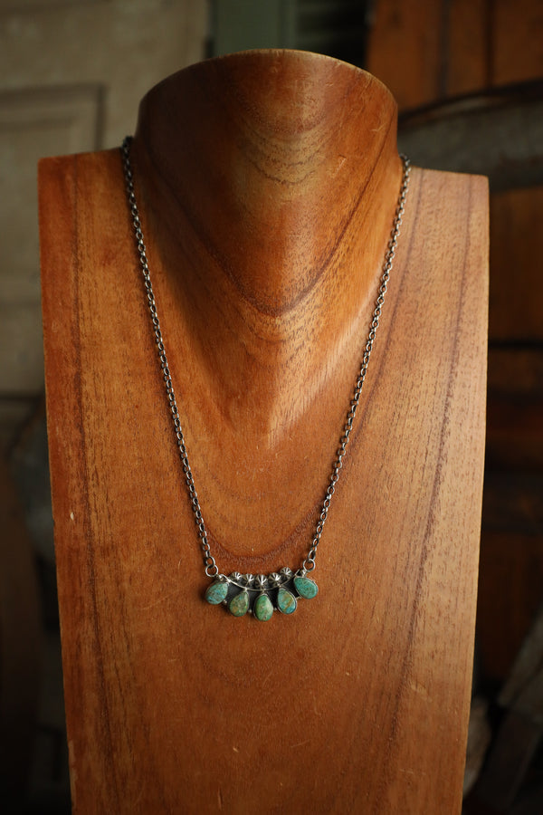 5 Green Turquoise Teardrops Starbursts Necklace 