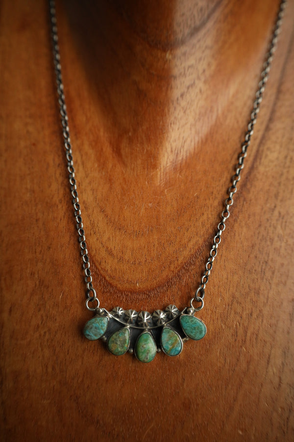 5 Green Turquoise Teardrops Starbursts Necklace 