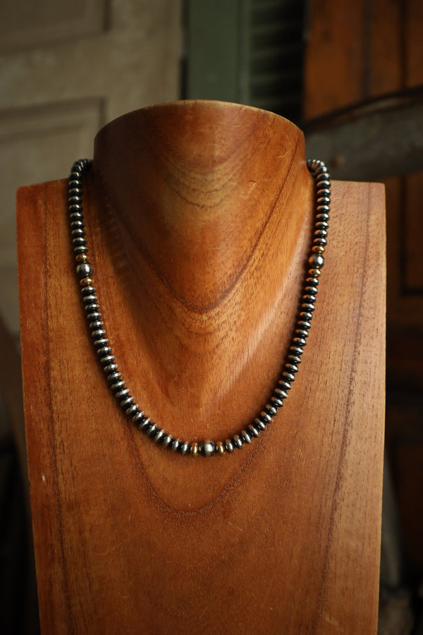 18" Navajo Pearls Saucers With Gold Saucers Necklace 
