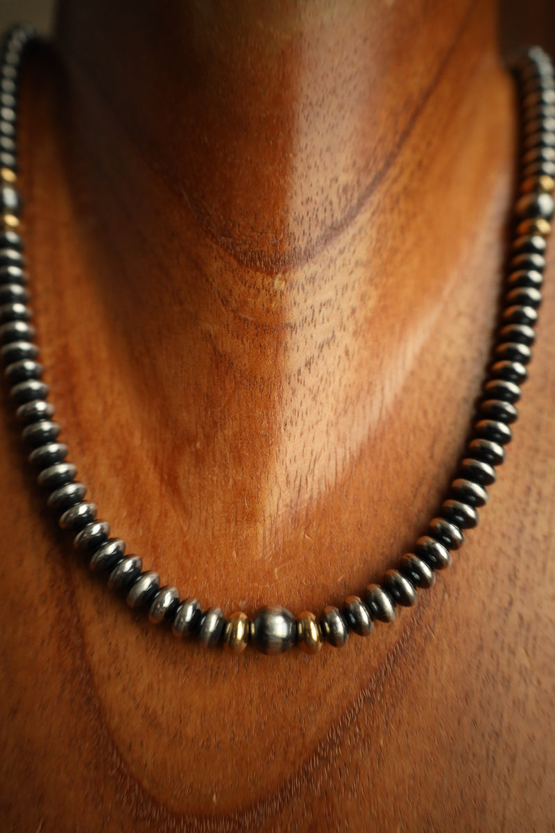 18" Navajo Pearls Saucers With Gold Saucers Necklace 