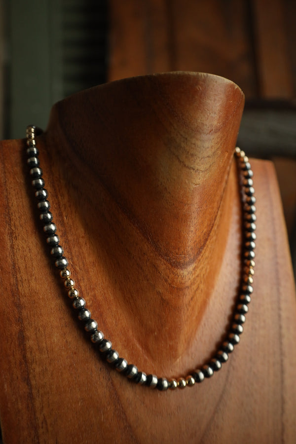 18" Navajo Pearls With Gold Beads Necklace 