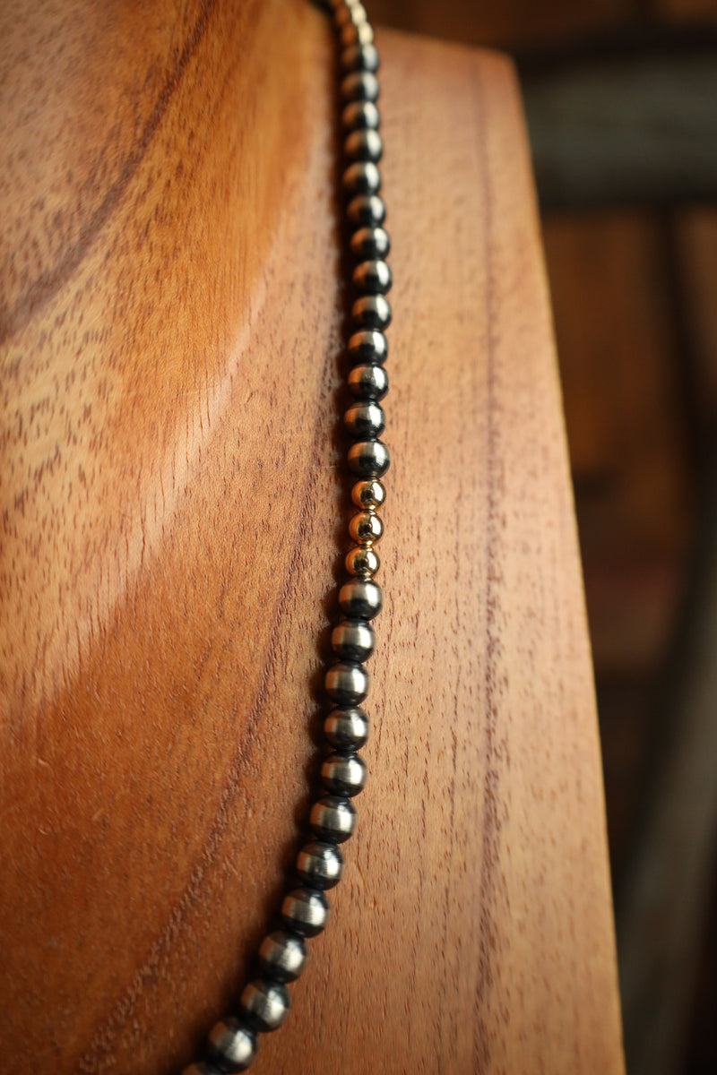 20" Navajo Pearls With Gold Beads Necklace 