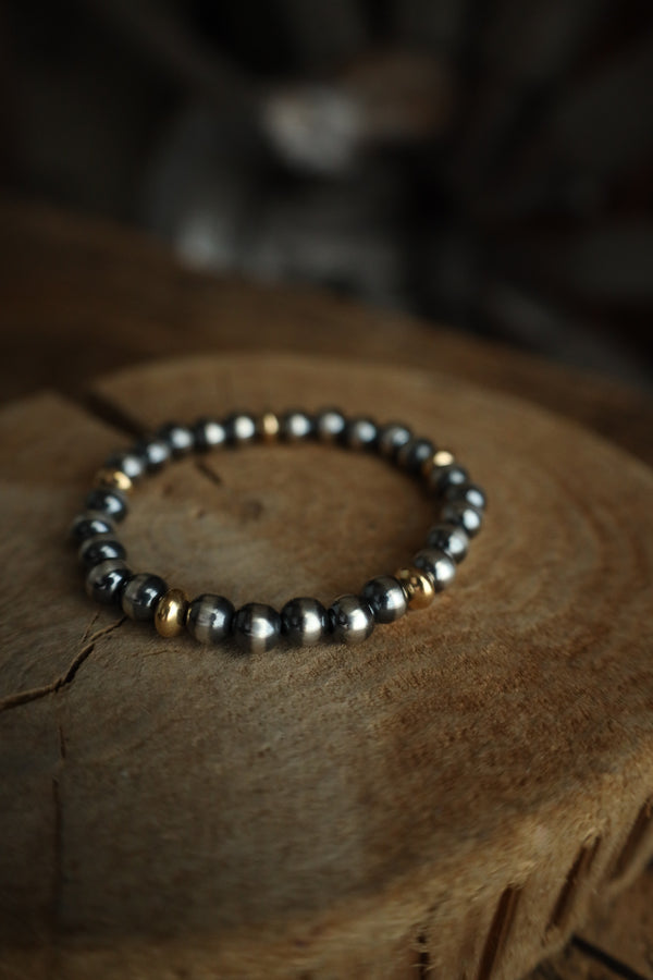 Navajo Pearls Gold Saucers Stretch Bracelet 