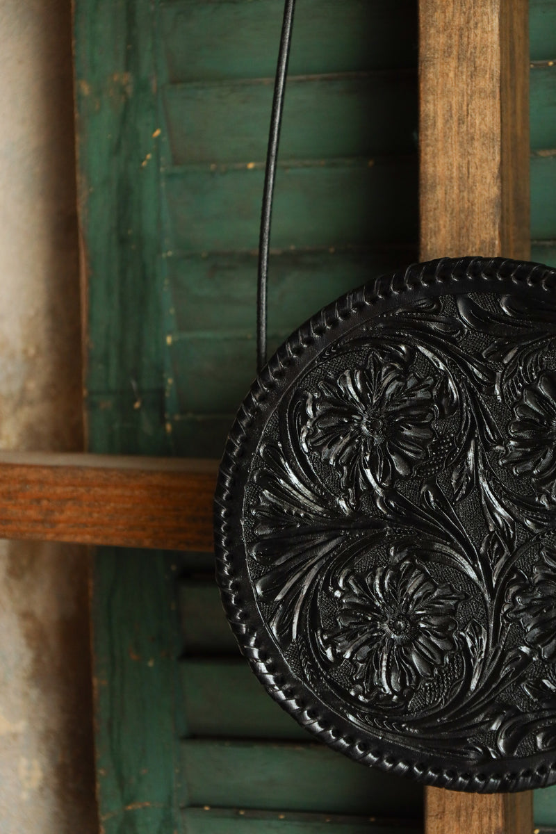 Round tooled leather purse in black