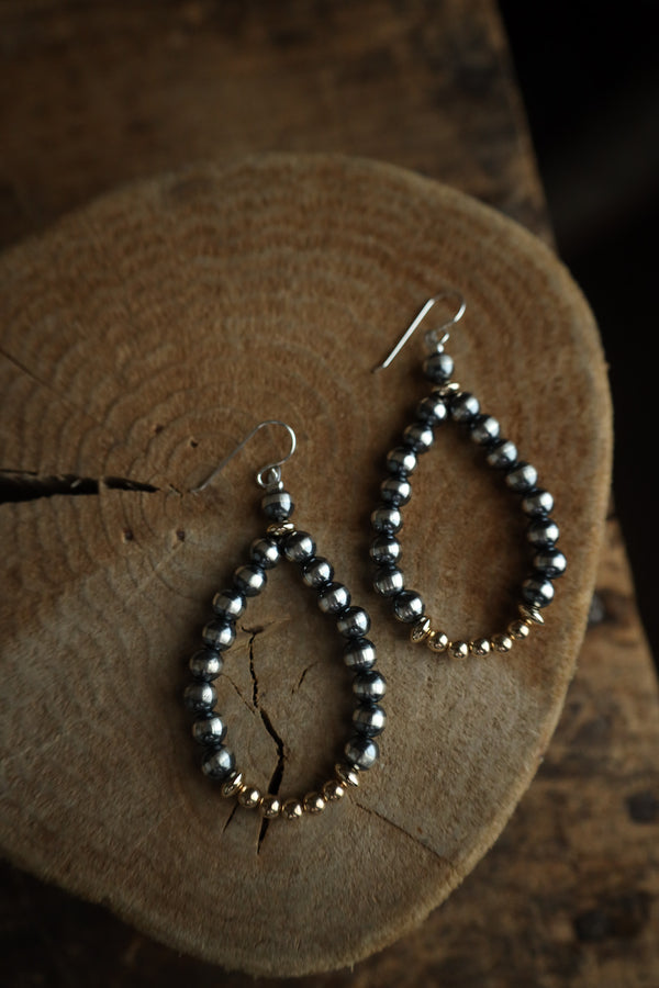 Navajo Pearl With Gold Filled Beads Center Loop Earring 